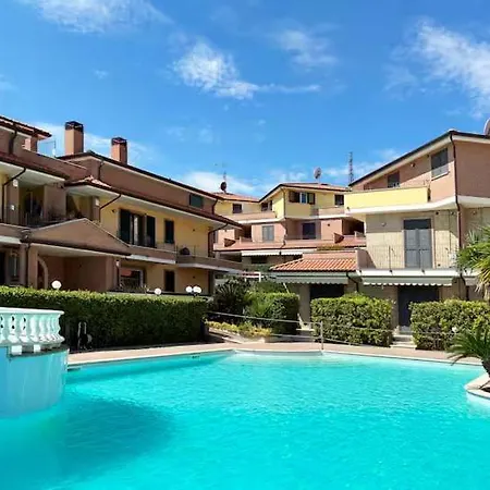 Il Borgo A7 アパート
